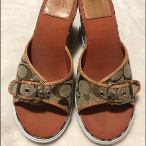 Coach size 10 alyssa logo wedge sandals